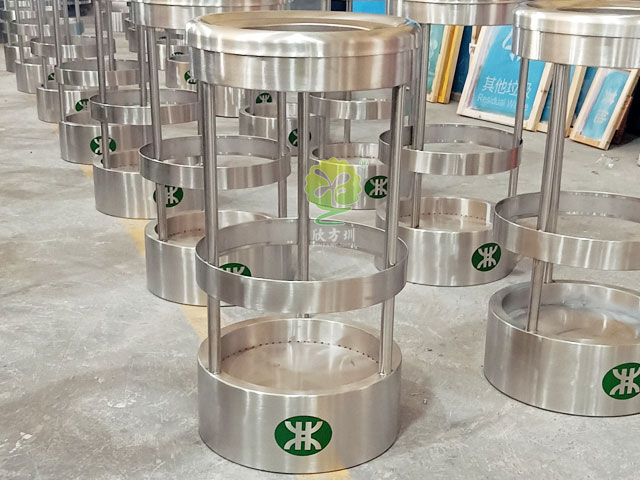 地鐵不銹鋼圓形防爆果皮箱 地鐵不銹鋼圓形防爆果皮箱