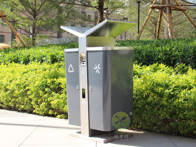 城市戶外展翅果皮箱