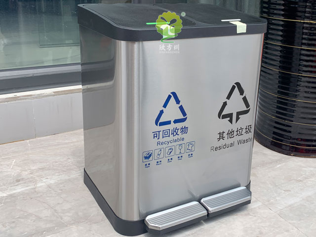 小區(qū)家用不銹鋼腳踏垃圾桶雙桶 小區(qū)家用不銹鋼腳踏垃圾桶雙桶