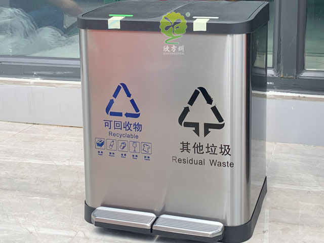 小區(qū)家用不銹鋼腳踏垃圾桶雙桶 小區(qū)家用不銹鋼腳踏垃圾桶雙桶