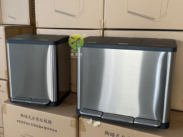 小區(qū)家用不銹鋼腳踏垃圾桶雙桶 小區(qū)家用不銹鋼腳踏垃圾桶雙桶