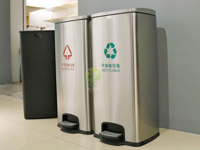 家用不銹鋼室內(nèi)分類垃圾桶 家用不銹鋼室內(nèi)分類垃圾桶