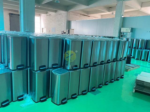 家用不銹鋼室內(nèi)分類垃圾桶 家用不銹鋼室內(nèi)分類垃圾桶