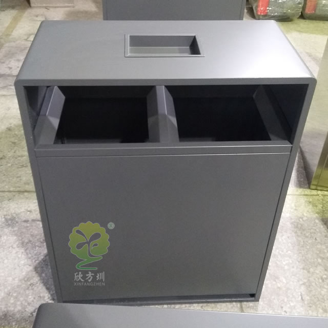 戶外高檔兩分類鋼制垃圾箱